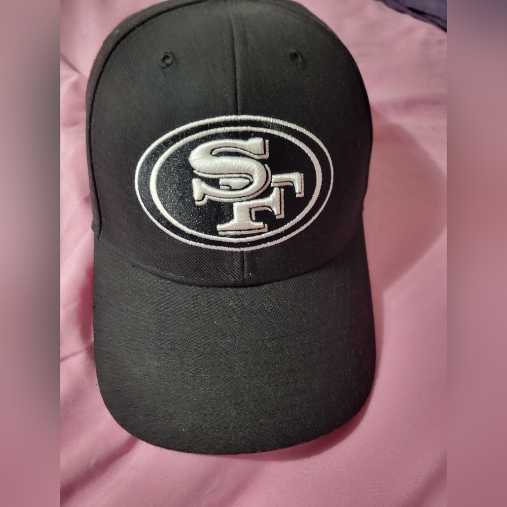 Black San Francisco 49ers Embroidered Hat